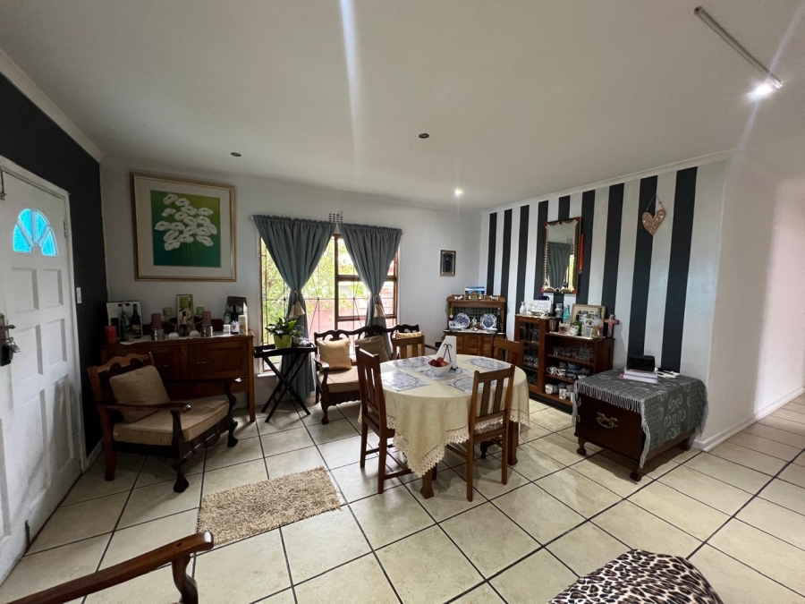 3 Bedroom Property for Sale in Diazville Western Cape